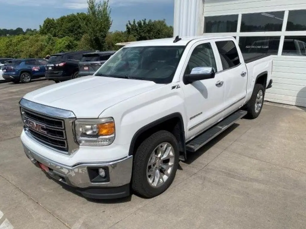GMC Sierra 1500 2015 4x4 SLT 4dr Crew Cab 5.8 ft. SB