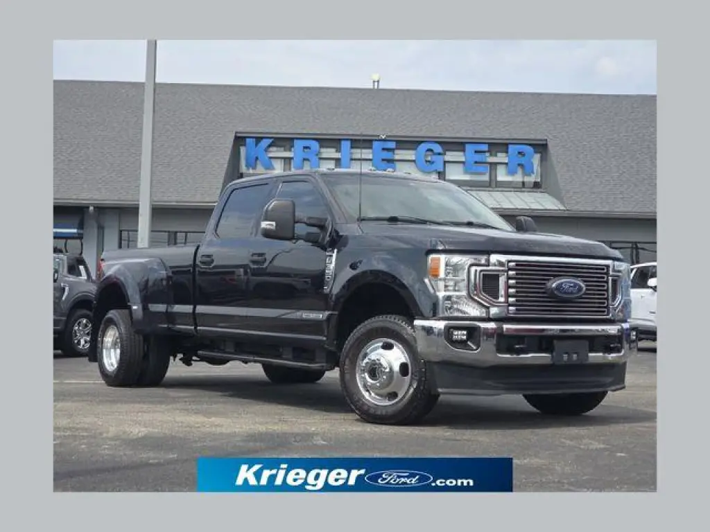 Ford F-350 Super Duty 2022 4x4 XLT 4dr Crew Cab 8 ft. LB DRW Pickup