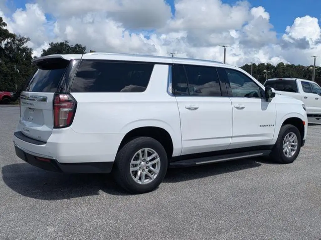 Chevrolet Suburban 2024 4x2 LT 4dr SUV