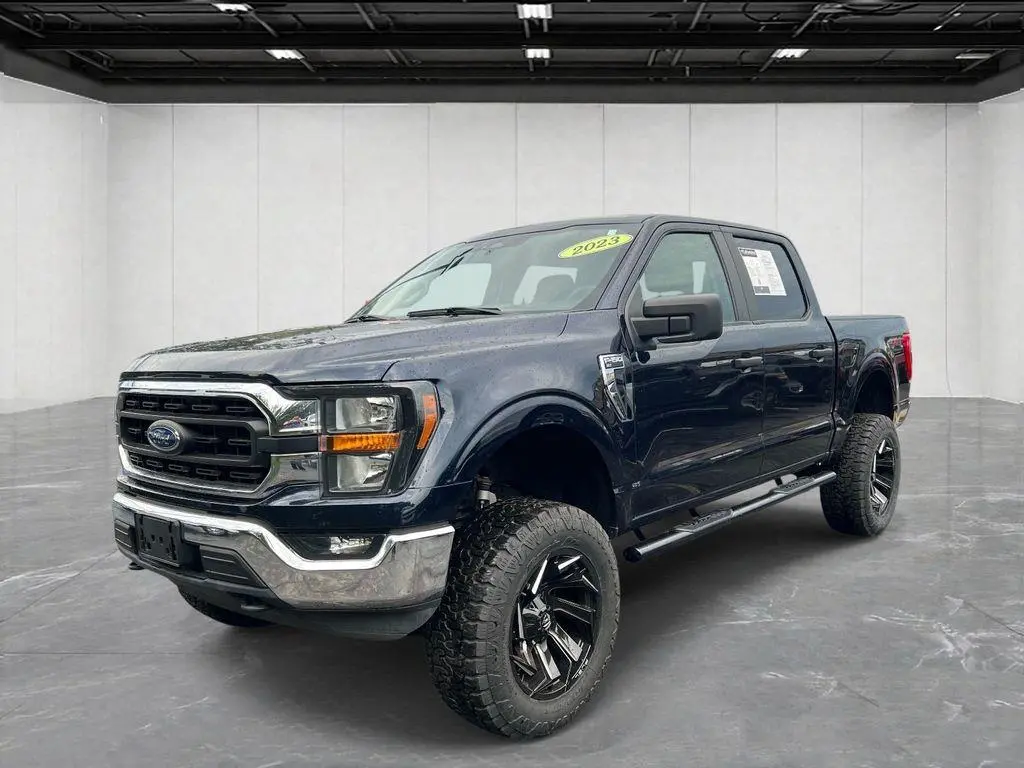 Ford F-150 2023 4x4 XLT 4dr SuperCrew 5.5 ft. SB