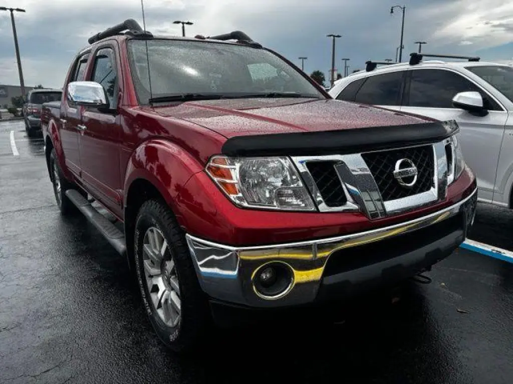 Nissan Frontier 2012 4x4 SL 4 puertas Crew Cab SWB Camioneta 5A