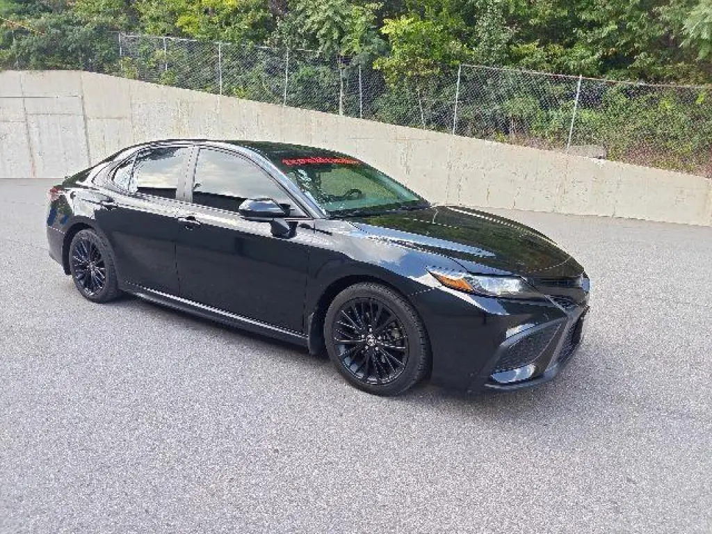Toyota Camry 2021 SE 4dr Sedán