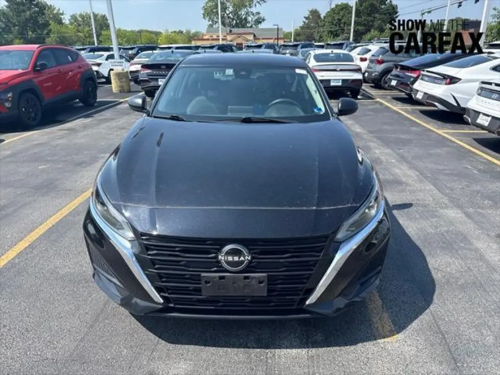 Nissan Altima 2024 2.5 SV Sedán 4 puertas