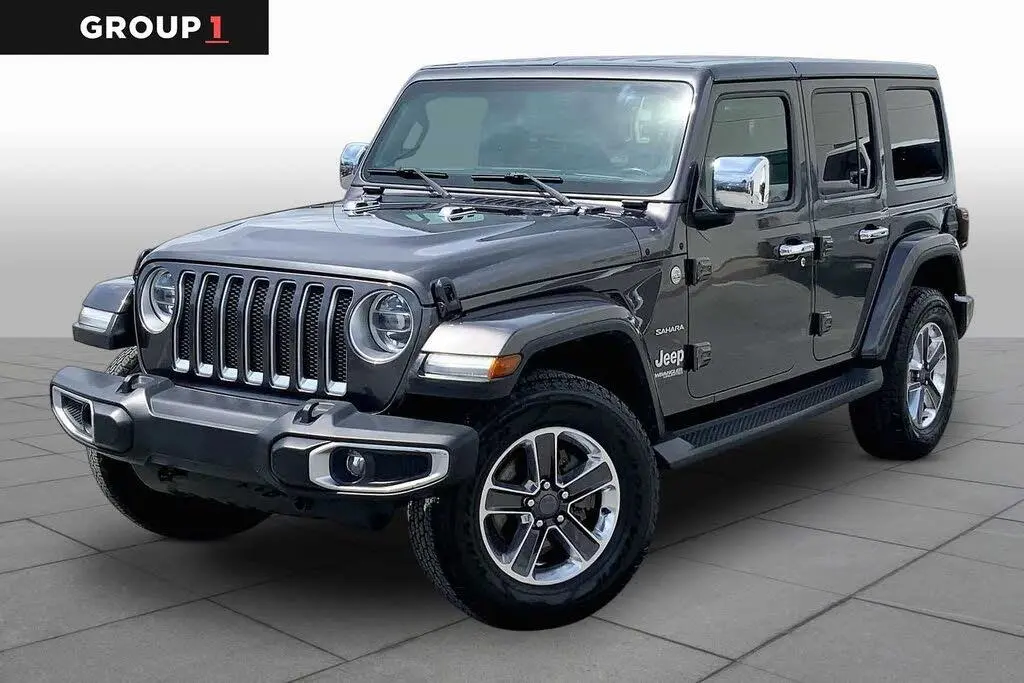 Jeep Wrangler Unlimited 2018 4x4 Sahara 4dr SUV (lanzamiento de mitad de año)