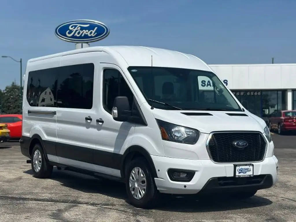 Ford Transit 2024 350 XLT 3dr LWB Techo Medio Passenger Van