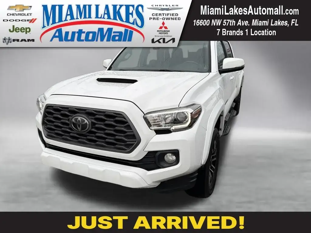 Toyota Tacoma 2021 4x2 TRD Off-Road 4 puertas Doble Cabina caja corta de 5.0 pies