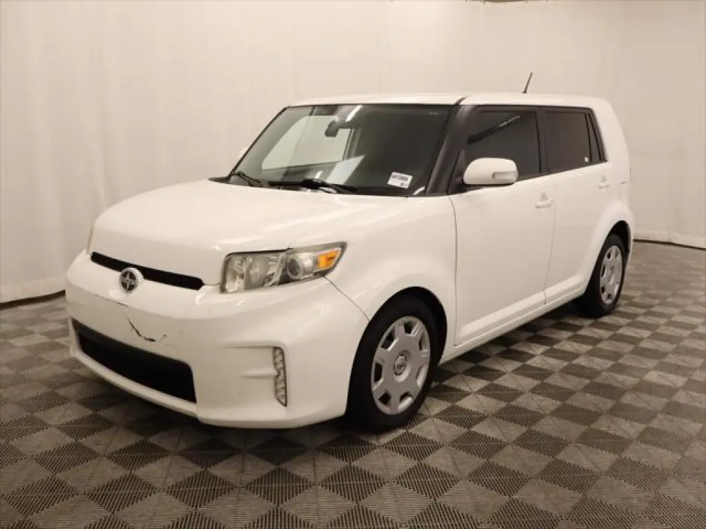 Scion xB 2013 Serie 10 4dr Vagón 4A