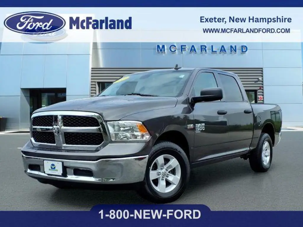 Ram 1500 Clásico 2023 4x4 Tradesman 4p Cabilla de Tripulante Est. 5.5 ft. SB Camioneta
