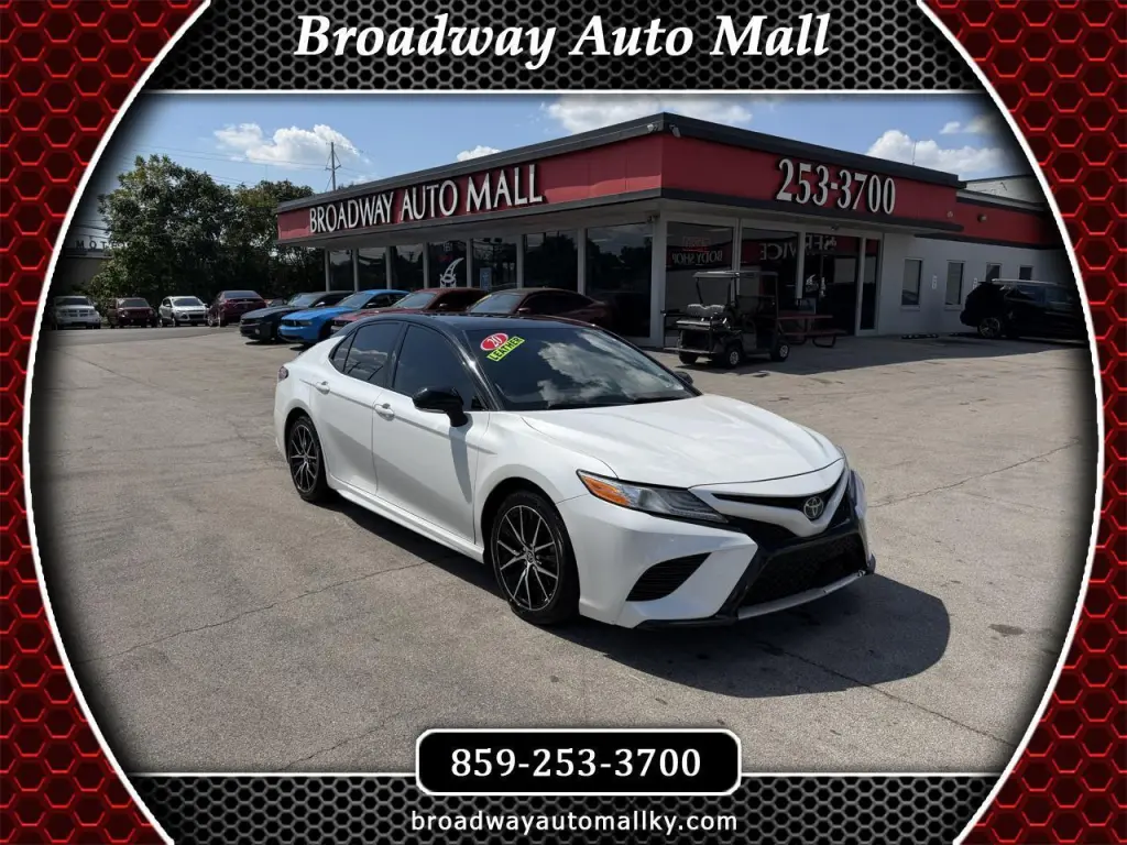 2020 Toyota Camry XSE
