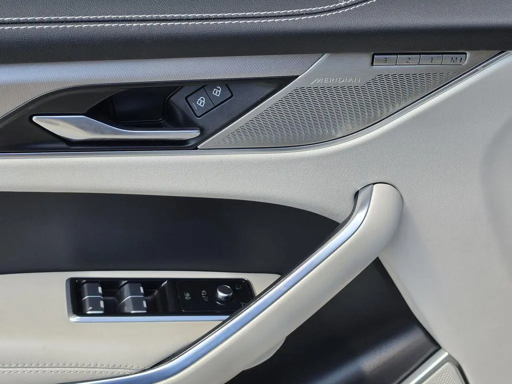 Jaguar F-PACE 2024 AWD P400 R-Dynamic S 4dr SUV