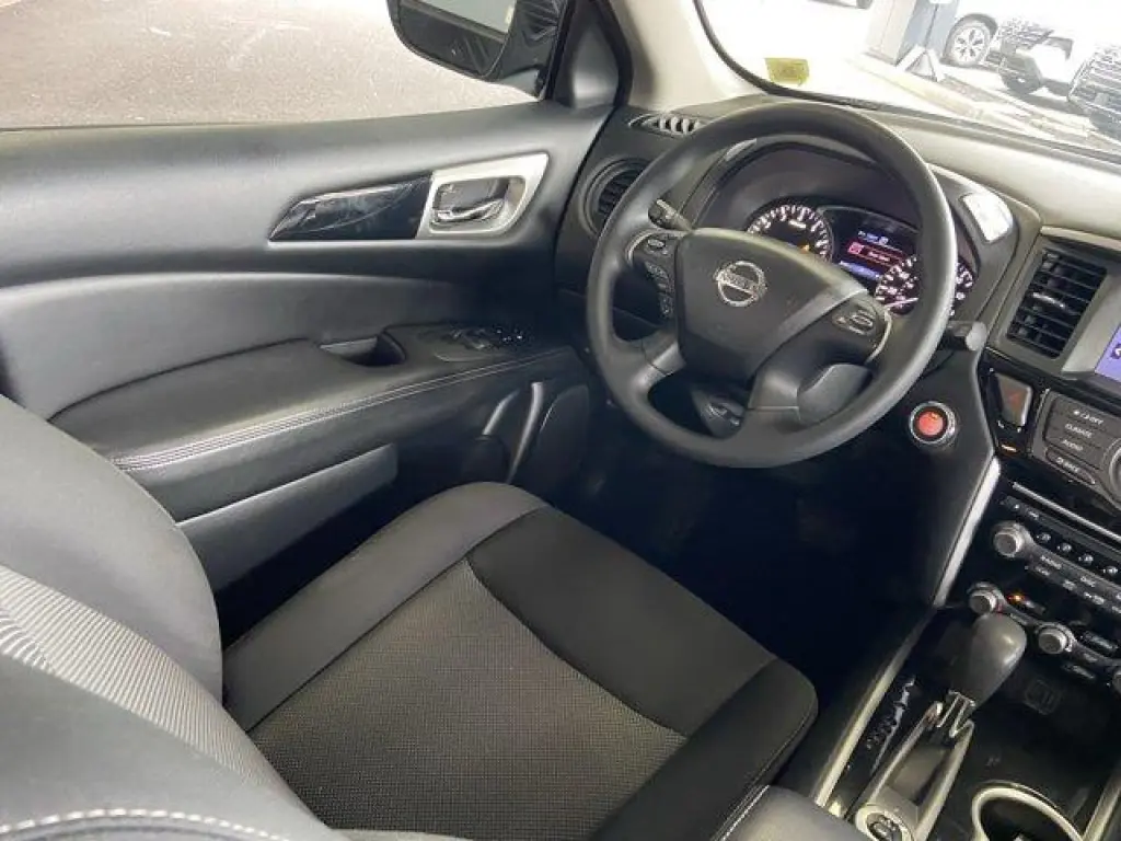 Nissan Pathfinder 2019 4x4 S 4dr SUV