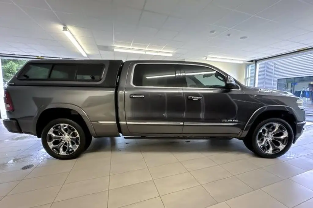 Ram 1500 2020 4x4 Limited 4dr Crew Cab 6.4 ft. CB Camión de carga