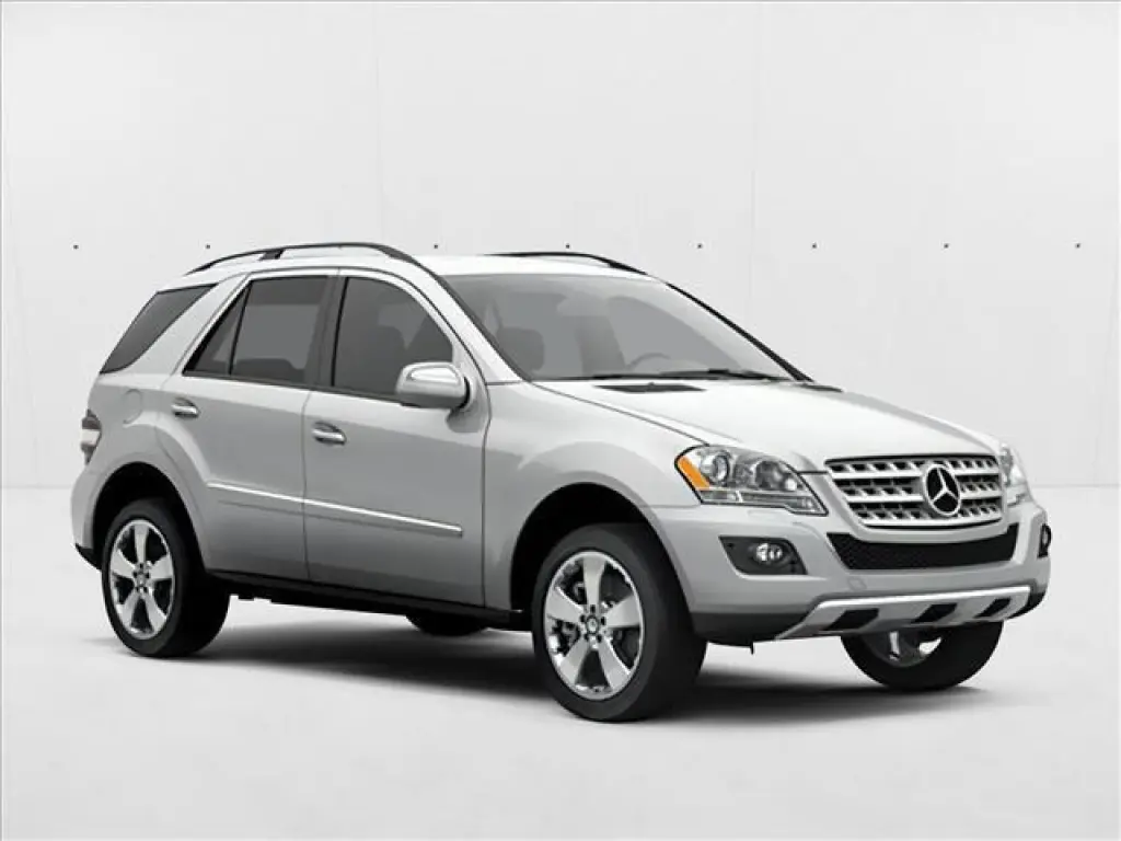 Mercedes-Benz Clase M 2009 ML 350 SUV de 4 puertas