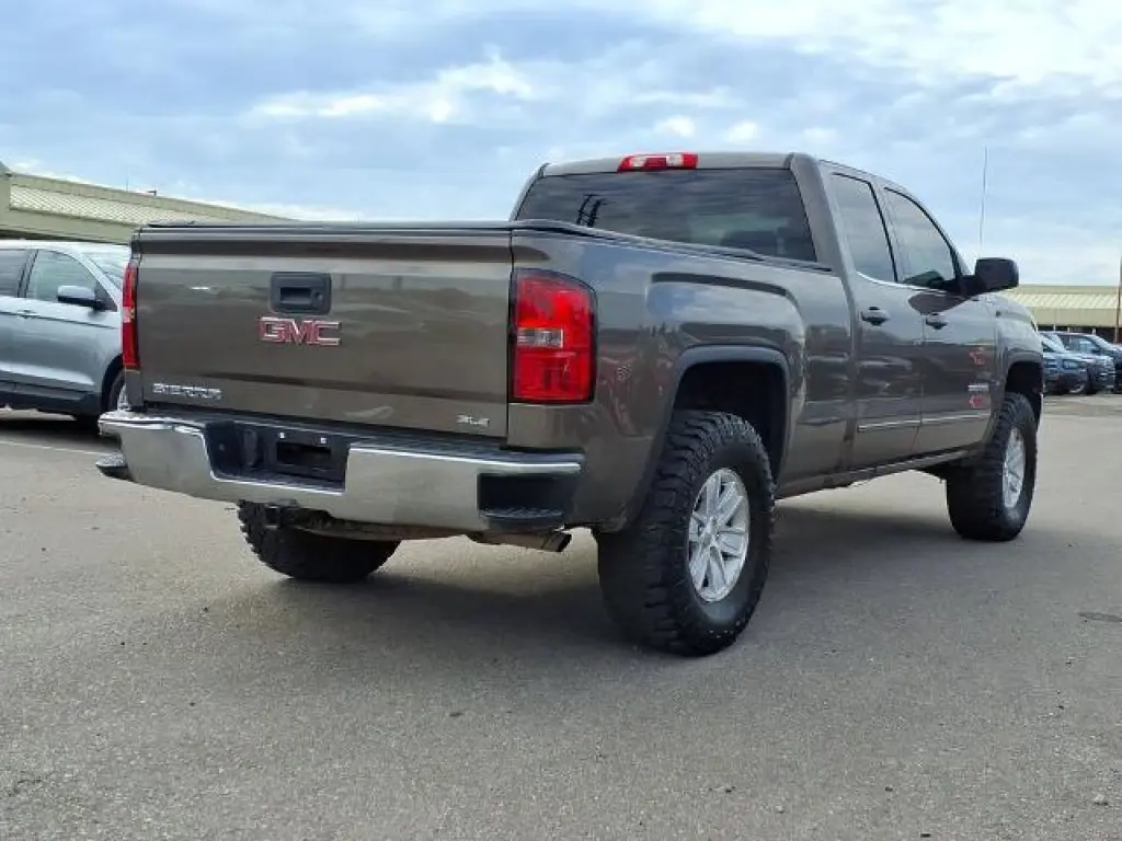 GMC Sierra 1500 2015 4x4 SLE 4p Doble Cabina 6.5 ft. SB