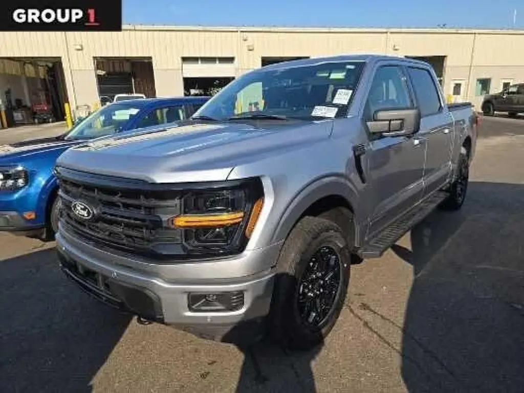 Ford F-150 2024 4x4 XLT 4p SuperCrew 5.5 ft. CB