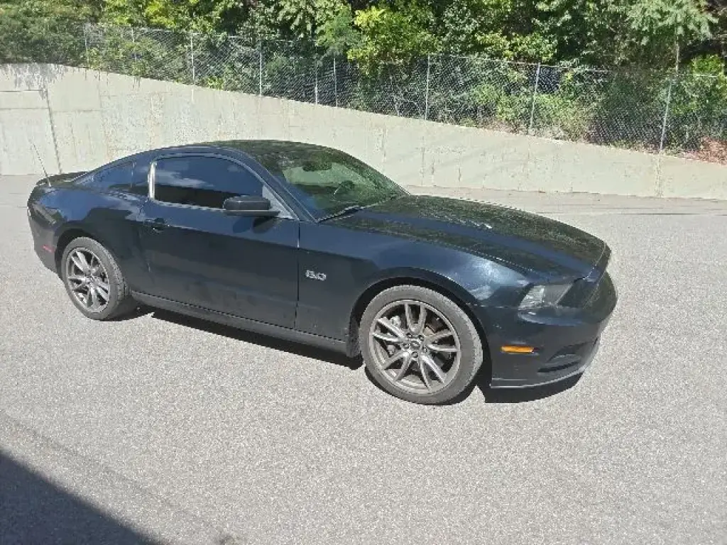 Ford Mustang 2014 GT Premium 2dr Fastback