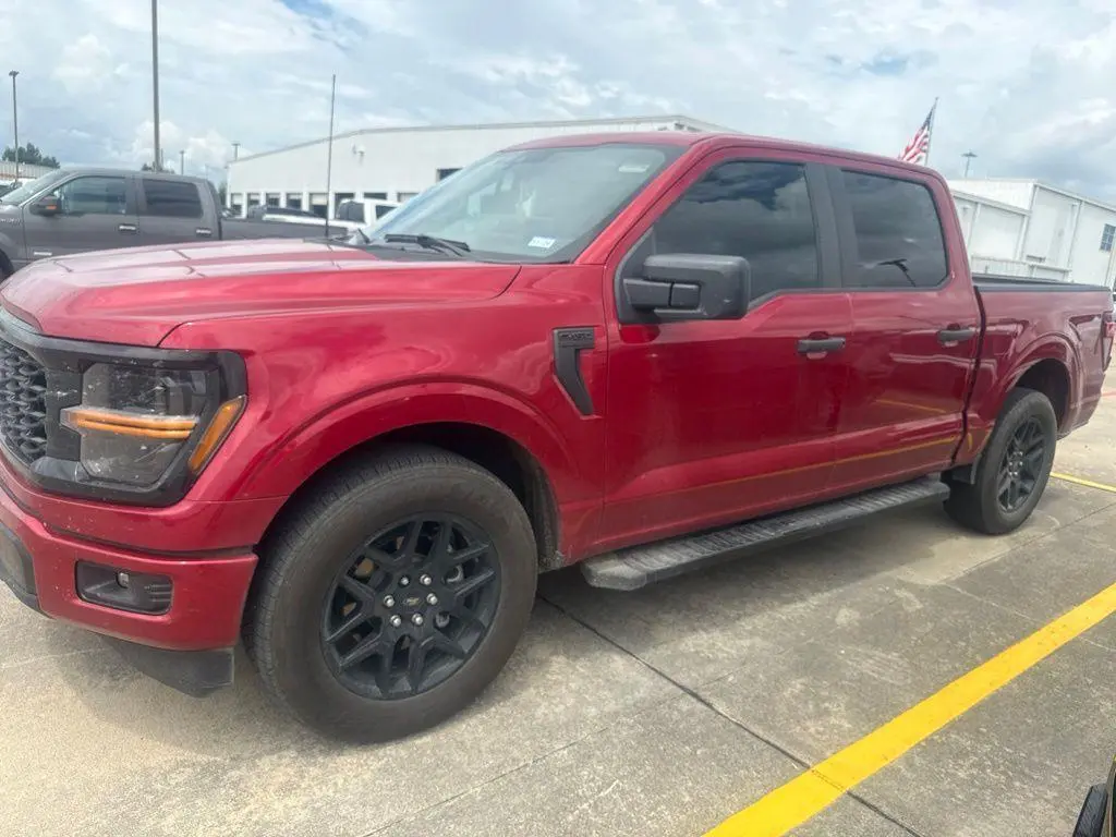 Ford F-150 2024 4x2 STX 4dr SuperCrew 5.5 ft. SB