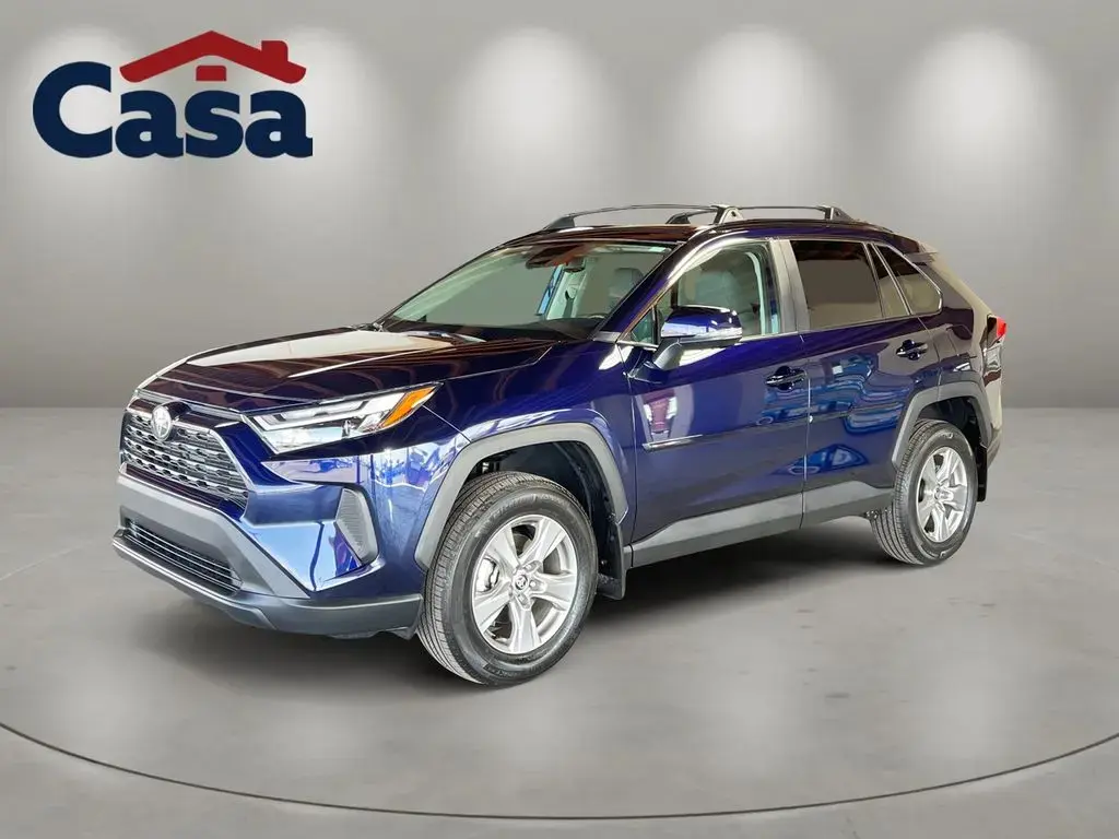 Toyota RAV4 2025 XLE 4p SUV