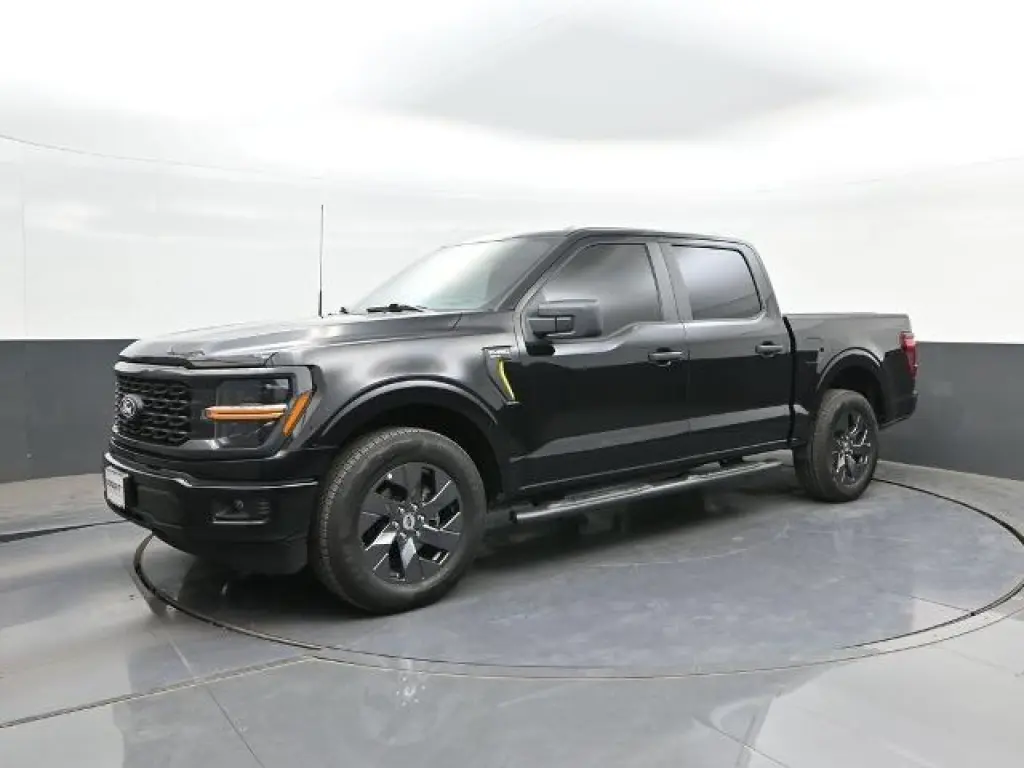 Ford F-150 2025 4x2 STX 4dr SuperCrew 5.5 ft. SB