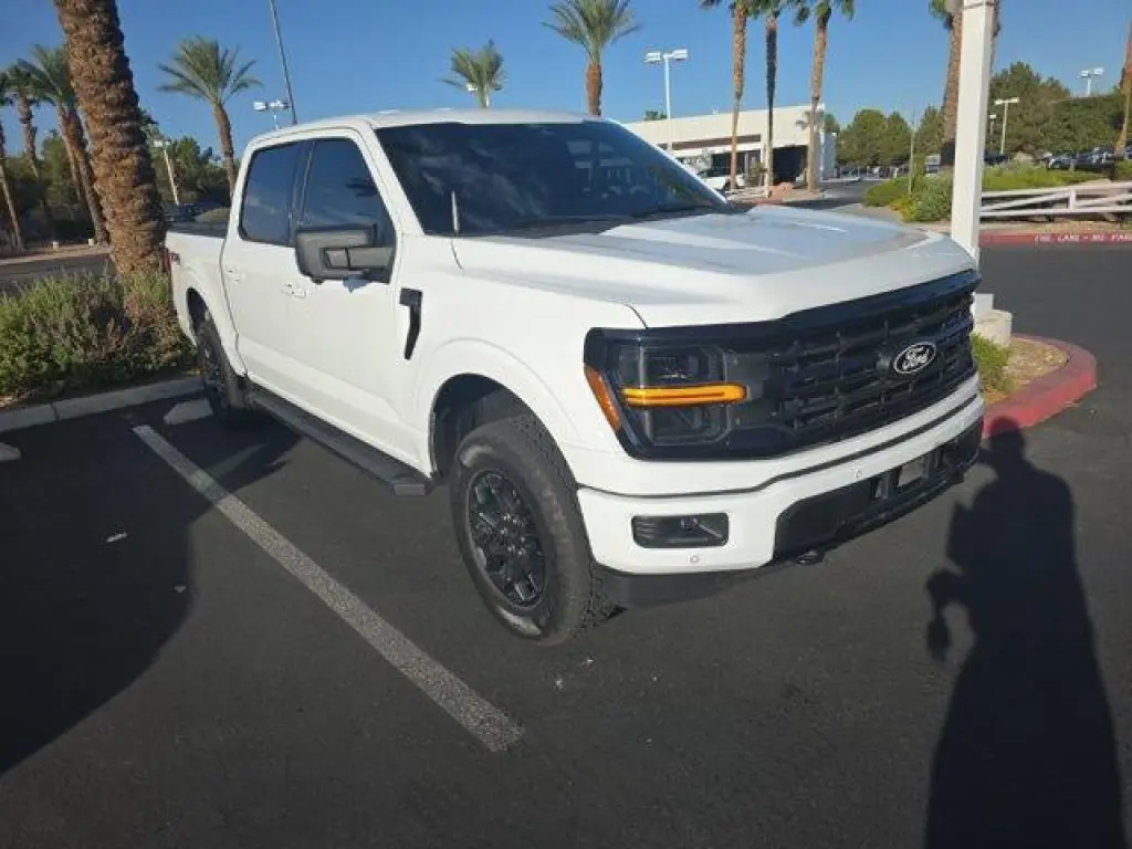 Ford F-150 2024 4x4 XLT 4dr SuperCrew 5.5 ft. SB