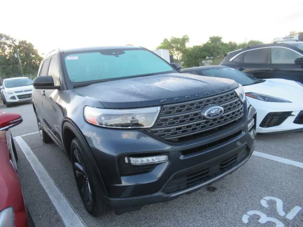 Ford Explorer 2022 AWD XLT SUV de 4 puertas