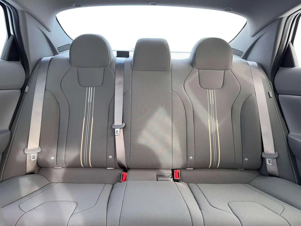 Hyundai ELANTRA 2026 SEL Sport 4dr Sedán