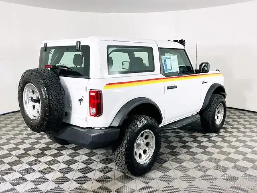 Ford Bronco 2025 4x4 Base 2dr SUV