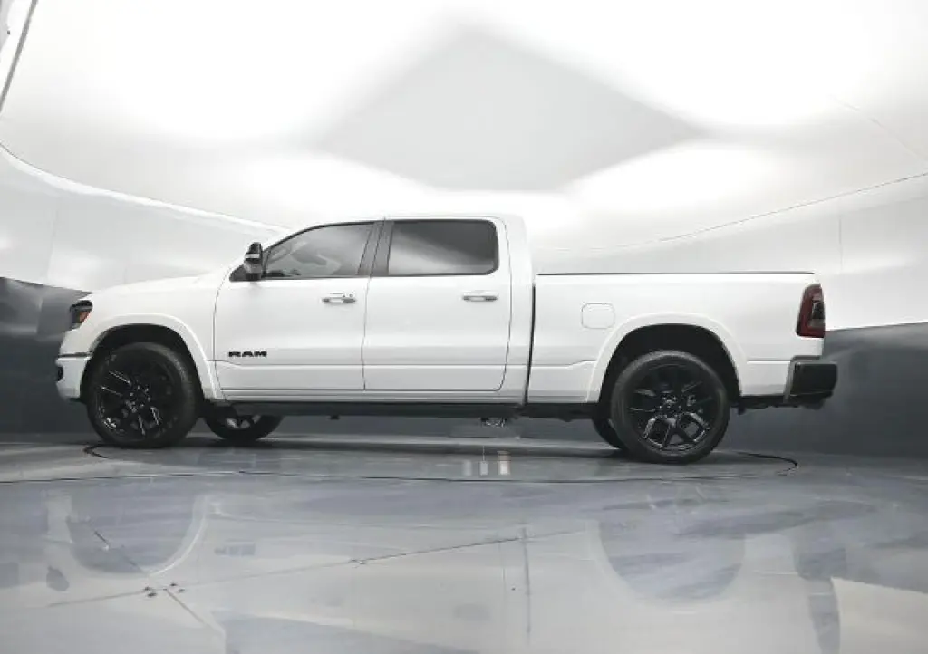 Ram 1500 2022 4x4 Laramie 4dr Crew Cab 6.4 ft. SB Pickup