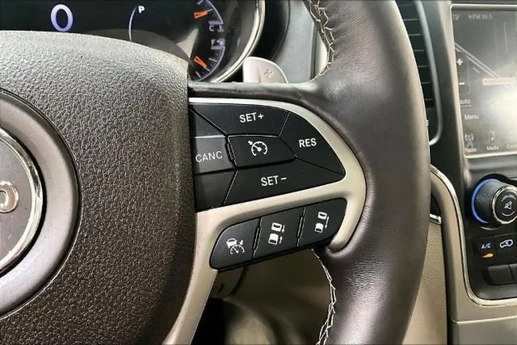 Jeep Grand Cherokee 2016 4x4 Overland 4dr SUV