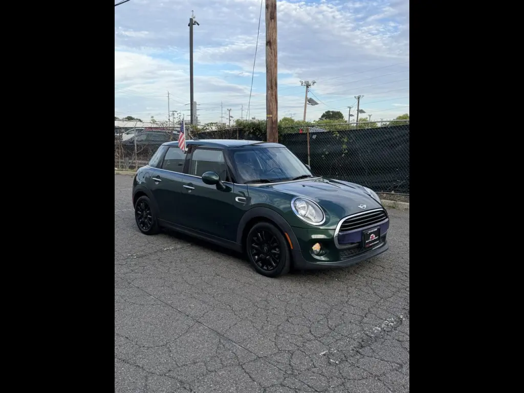 2018 MINI Hardtop 4 Door Cooper FWD