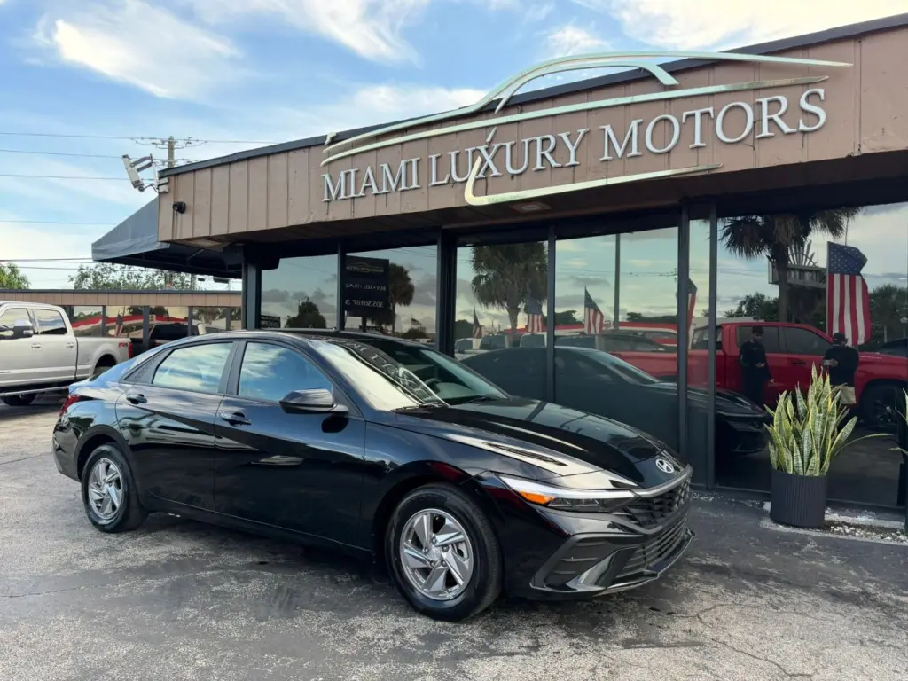 2025 Hyundai ELANTRA