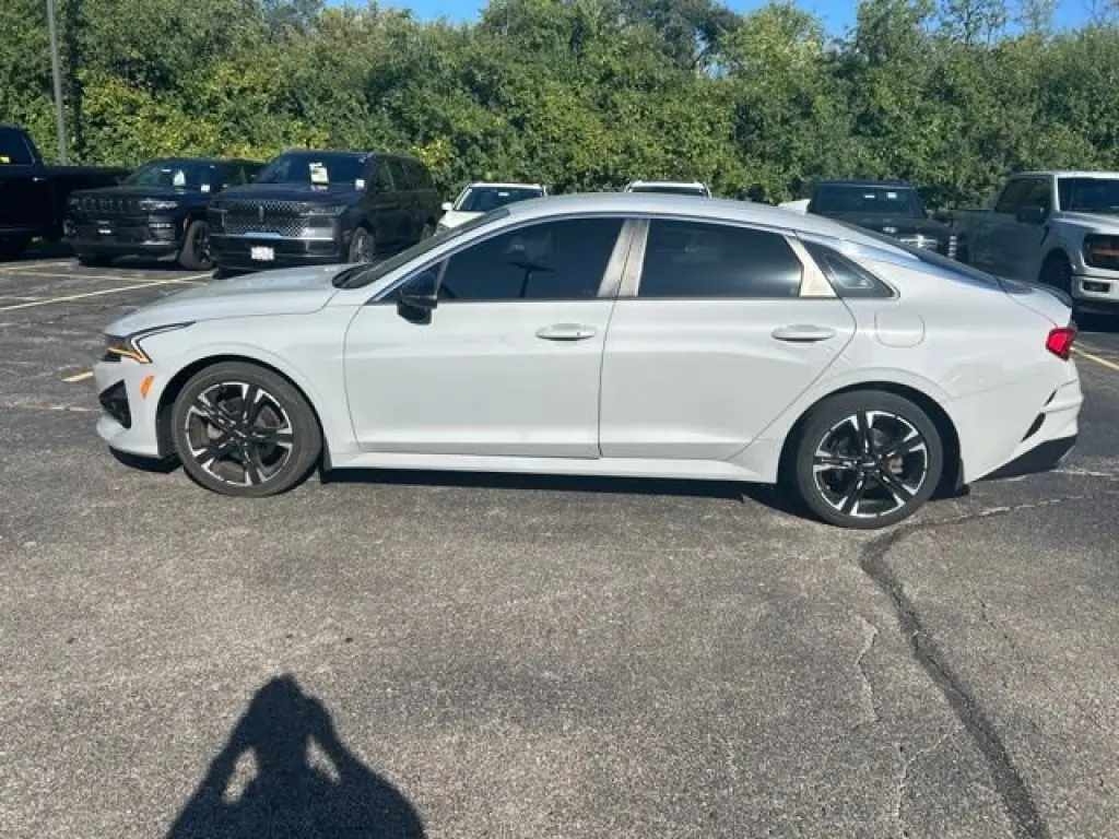 2022 Kia K5