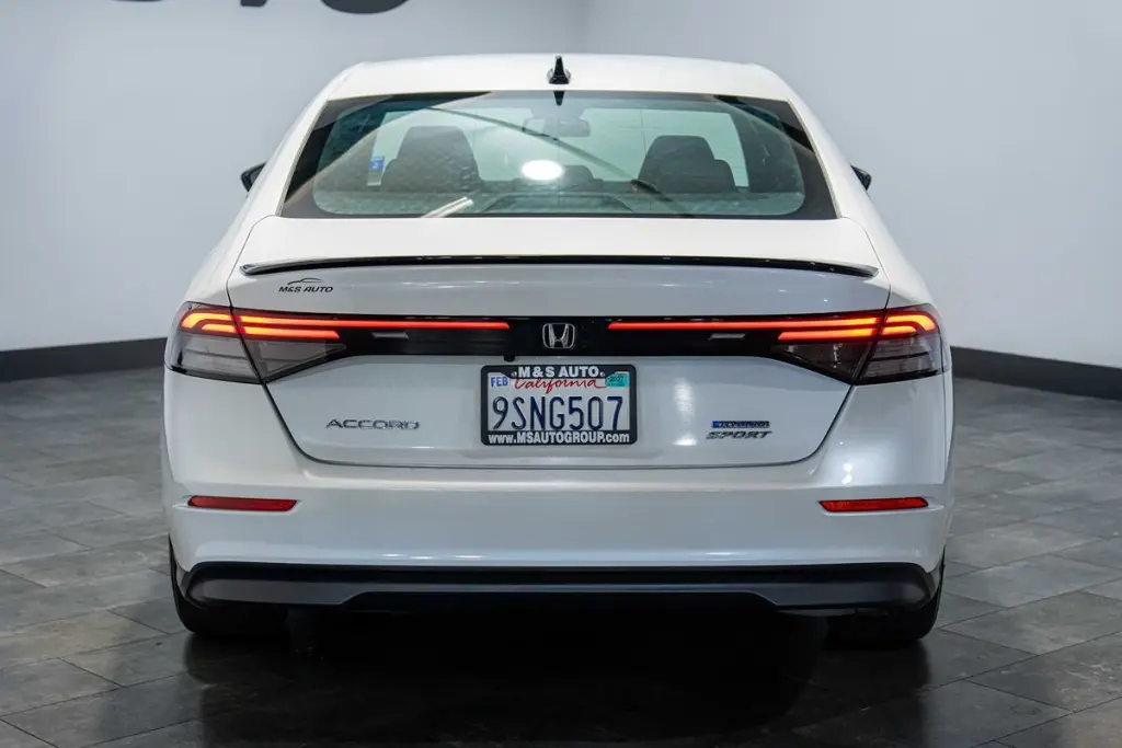 2025 Honda Accord Hybrid