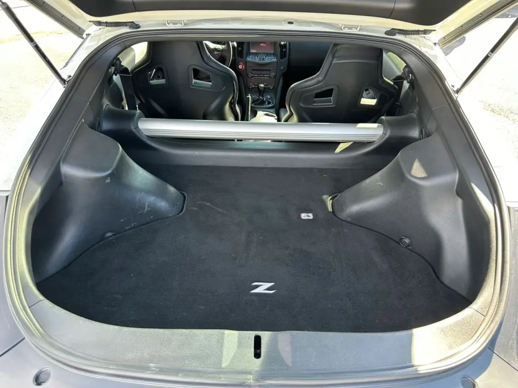 2016 NISSAN 370Z