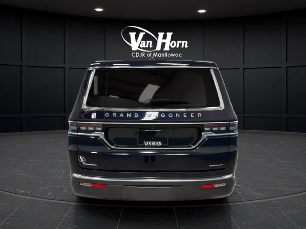 2022 Jeep Grand Wagoneer