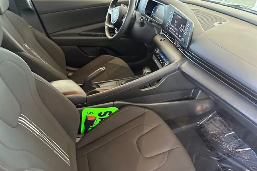 2025 Hyundai Elantra