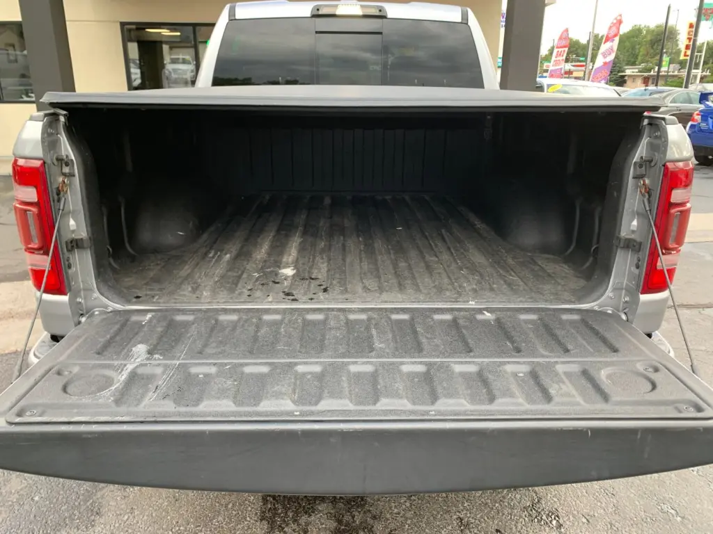 2020 Ram 1500 CREW CAB