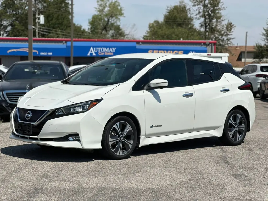 2018 NISSAN LEAF