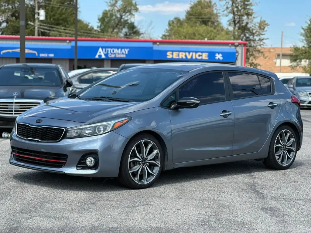 2017 KIA FORTE5