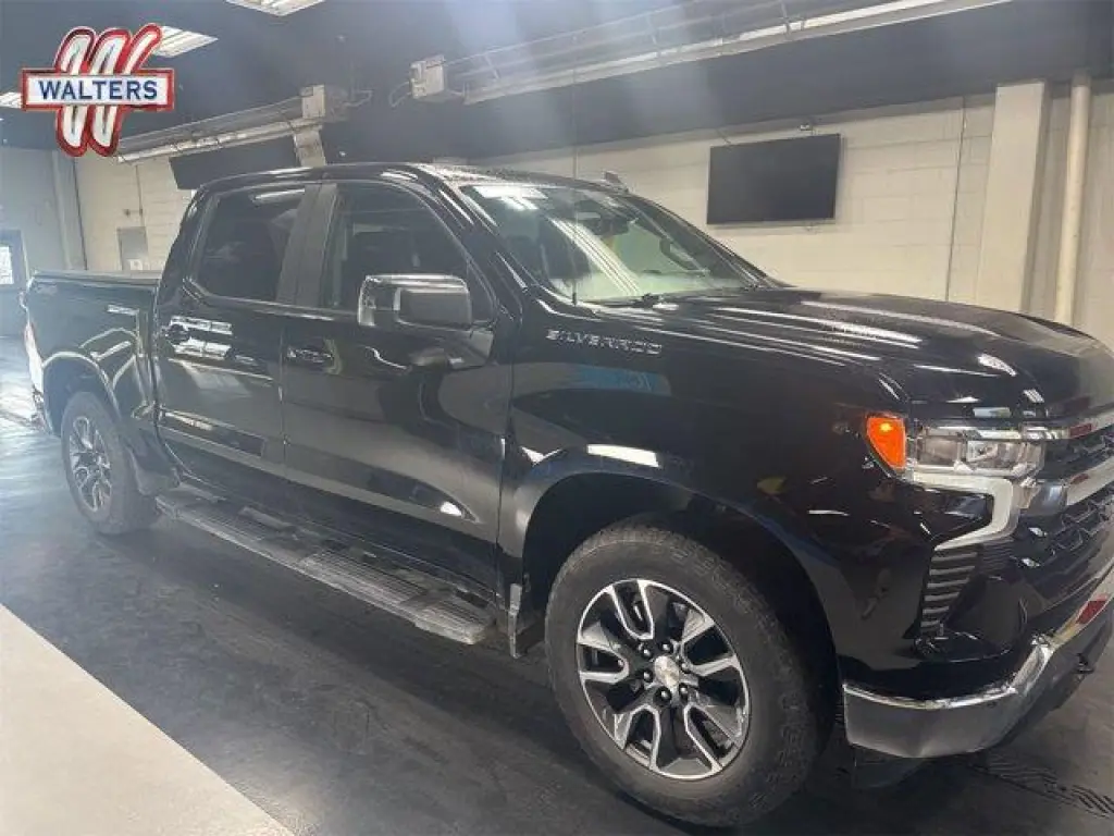 Chevrolet Silverado 1500 2023 4x4 LT 4p Cab de Tripulación 5.8 ft. CB w/1LT