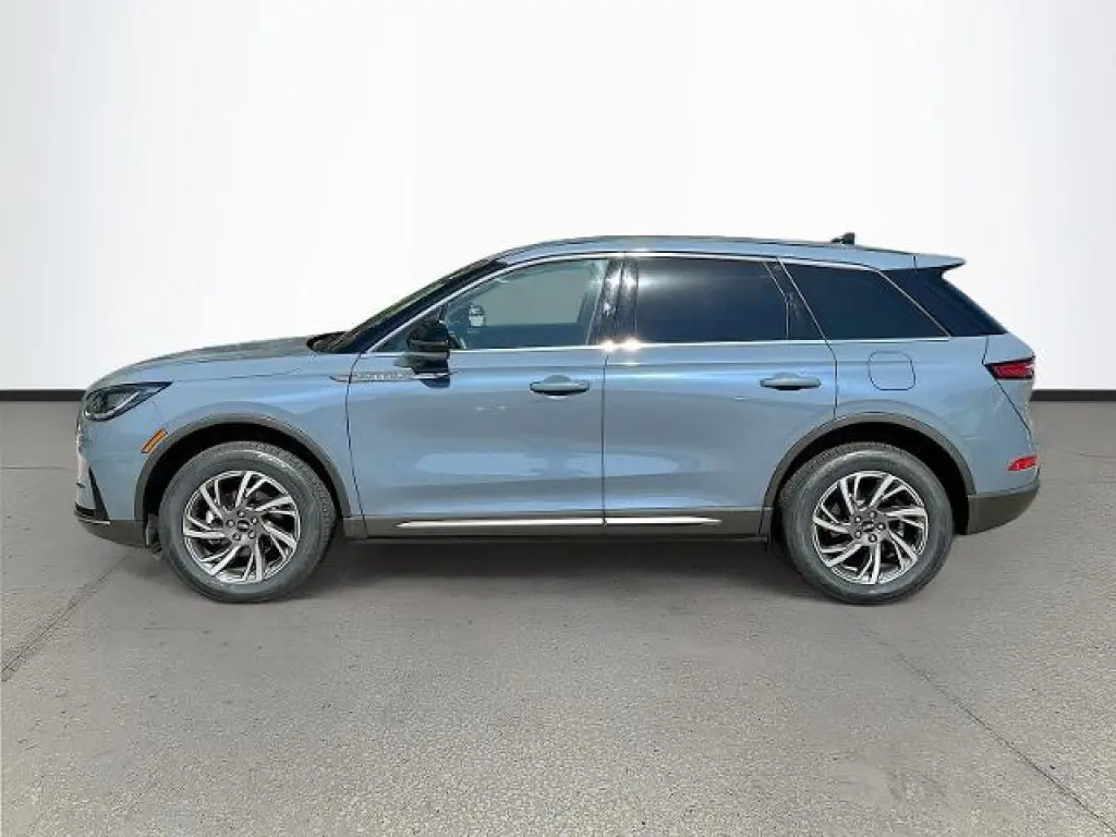 Lincoln Corsair 2023 4x4 Estándar 4p SUV