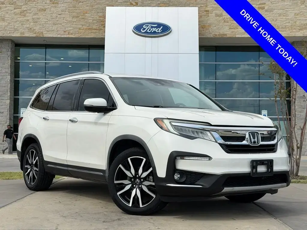 Honda Pilot 2019 Touring 4dr SUV con asientos del capitán traseros