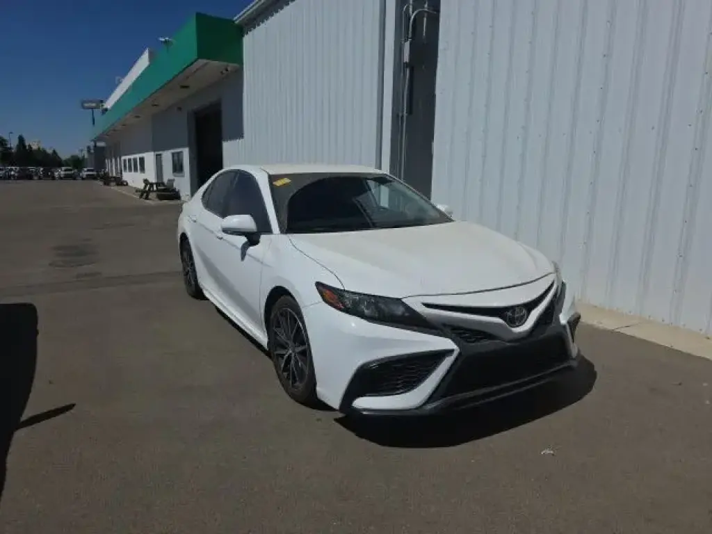 Toyota Camry 2022 SE 4dr Sedán