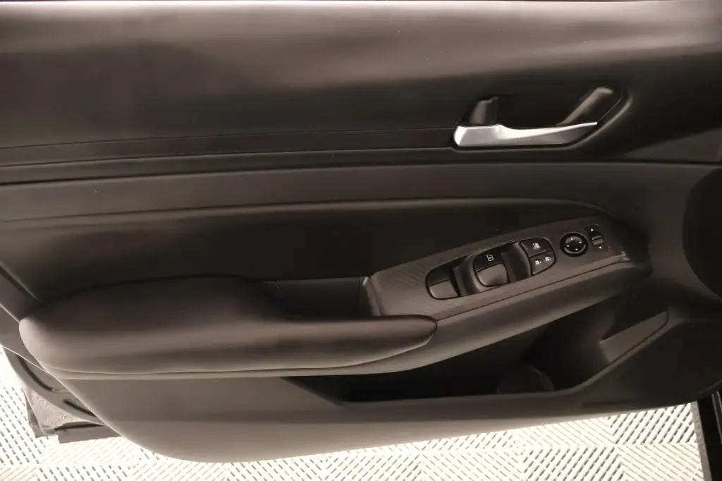 Nissan Altima 2022 2.5 S 4dr Sedan