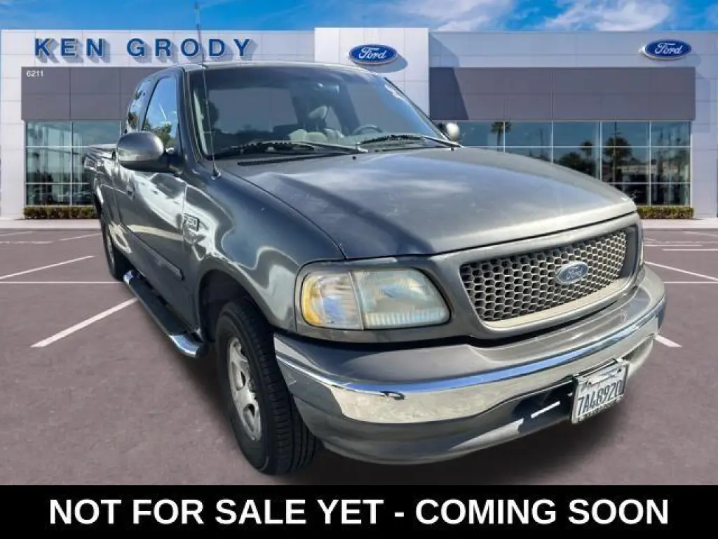 Ford F-150 2002 4dr SuperCab XLT 2WD Styleside SB