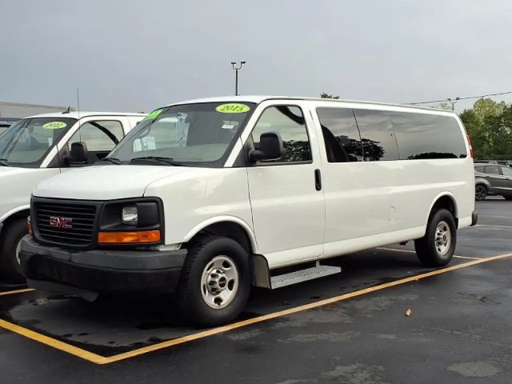 GMC Savana 2015 LS 3500 3p Extended Passenger Van con 1LS