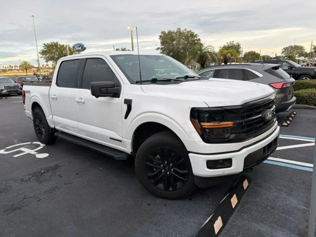 Ford F-150 2024 4x4 XLT 4dr SuperCrew 6.5 ft. SB