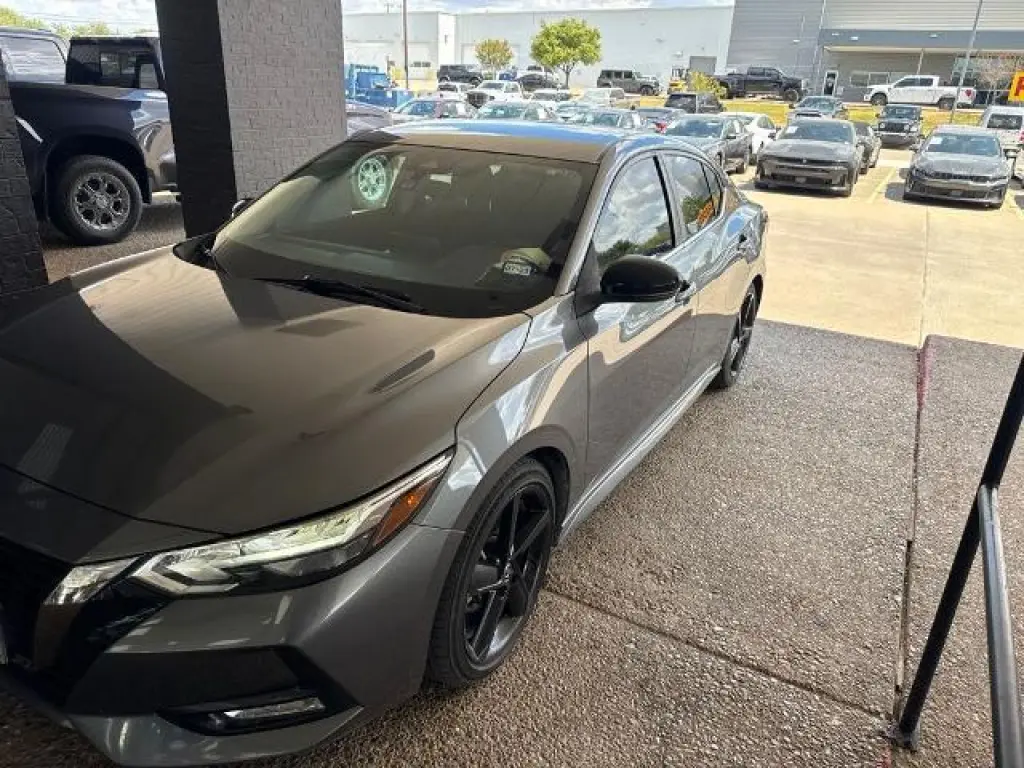 Nissan Sentra 2021 SR 4dr Sedan