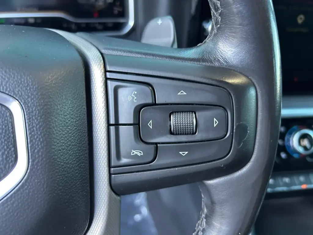 GMC Sierra 1500 2022 4x4 Denali 4p Crew Cab 5.8 ft. CB