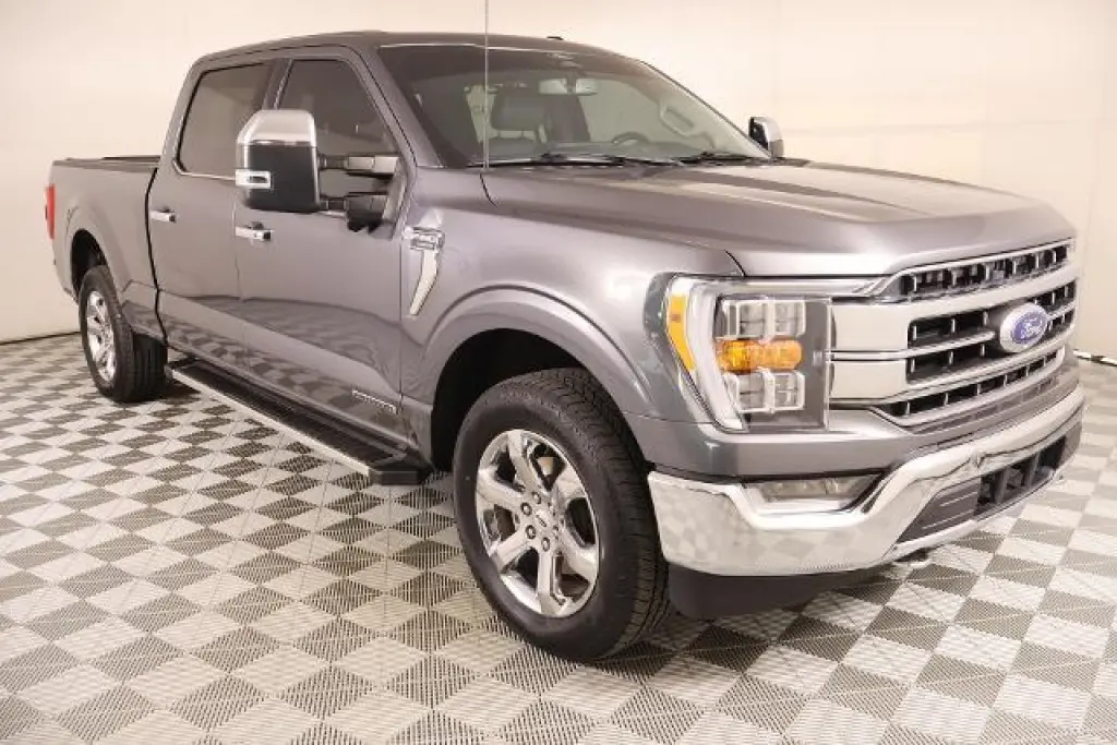 Ford F-150 2022 4x4 Lariat 4dr SuperCrew 5.5 ft. SB